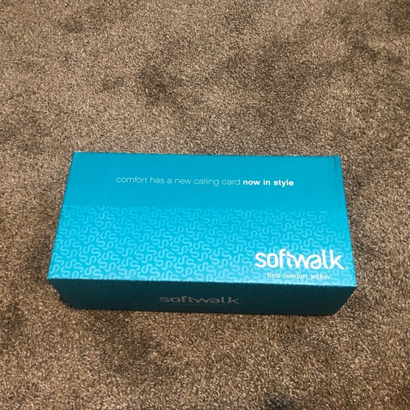 Women’s brand new softwalk adora clogs - Picture 3 of 5